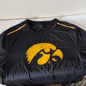 Authentic Brand Iowa Hawkeye Black&Yellow Men's Short Sleeve Polyester Tee